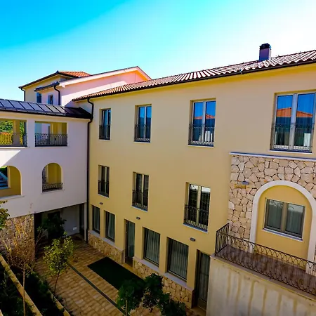 Magnificat Center Hotel