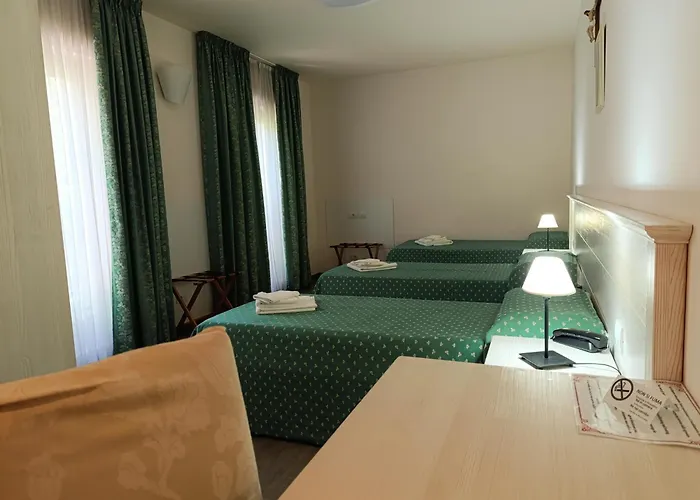 Hotel Magnificat Center 3*