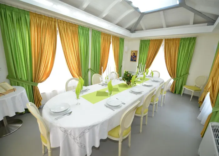 Hotel Magnificat Center